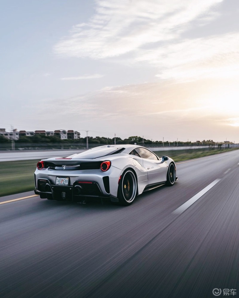 ferrari488pista银色 赛车涂装太美了