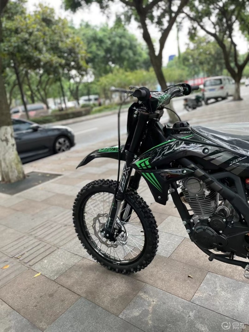 机车梦#战狼风冷250黑武士,我喜欢.