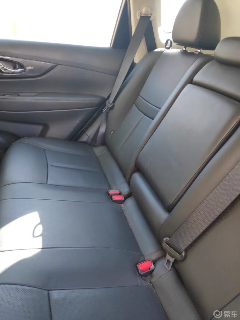 车主日记# 奇骏后排座椅靠背比较直,坐起来舒适性不是太好,所以所以