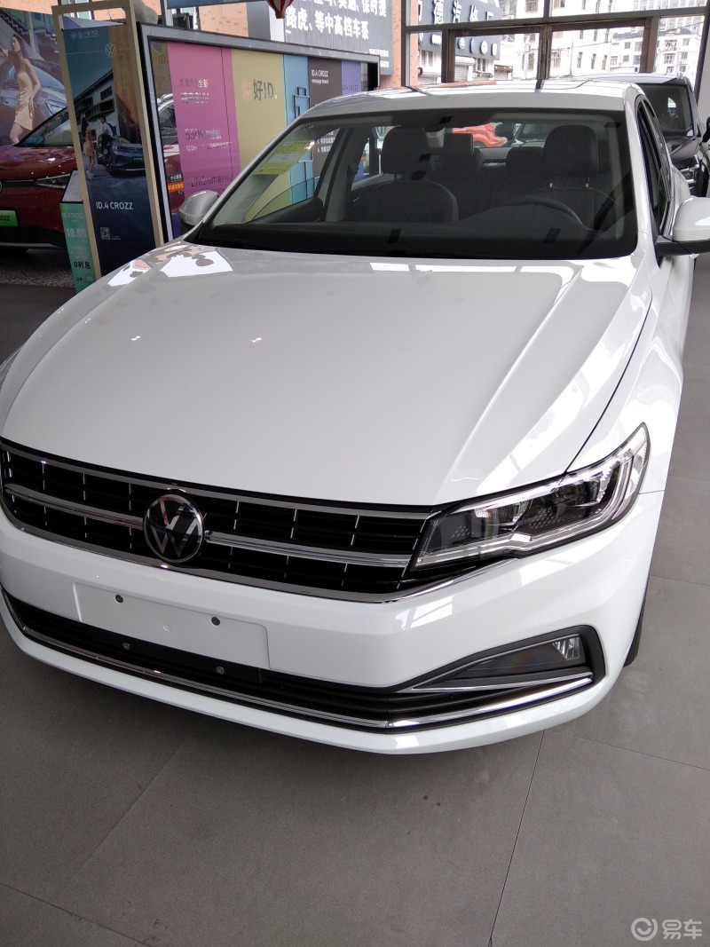 外观对比明锐pro和大众宝来