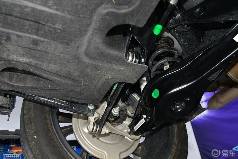 拆开这辆吉利星越l的底盘,看看有没有缩水?