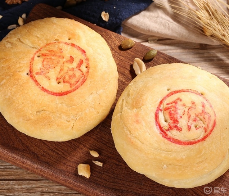 晒晒你的中秋好礼#每年到了中秋节,我都会排队去买我们本地的重油月饼