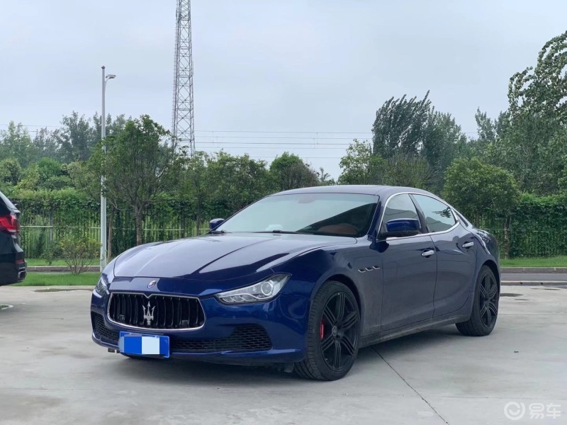 每日一车#街拍豪车马萨拉蒂,颜值高动力强,回头率超高的豪车品牌,和