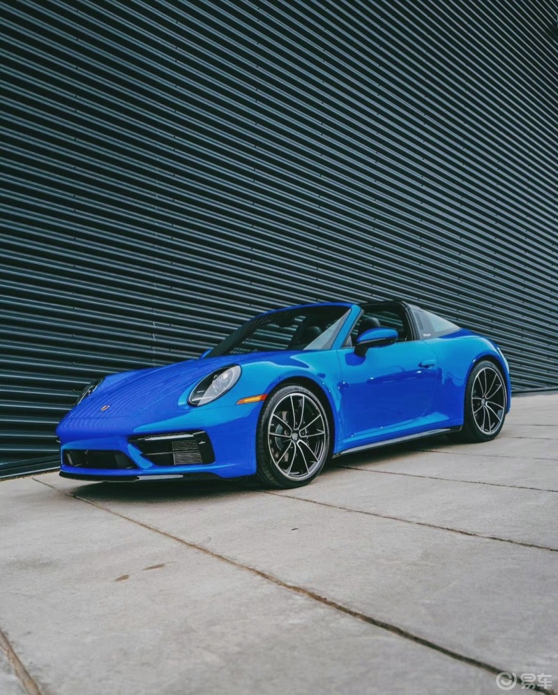 保时捷911targa4蓝色敞篷蛙