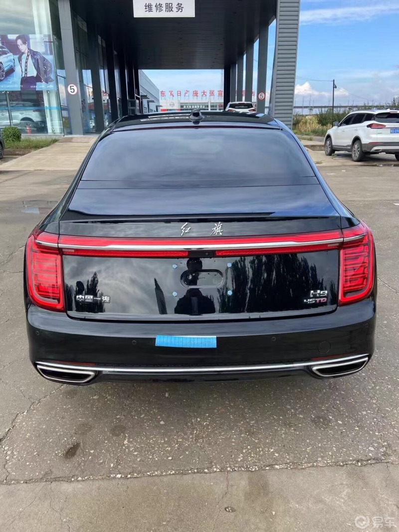 车主日记# 红旗h9达到了5137mm,但是最大的特点是在车尾,车尾的群合