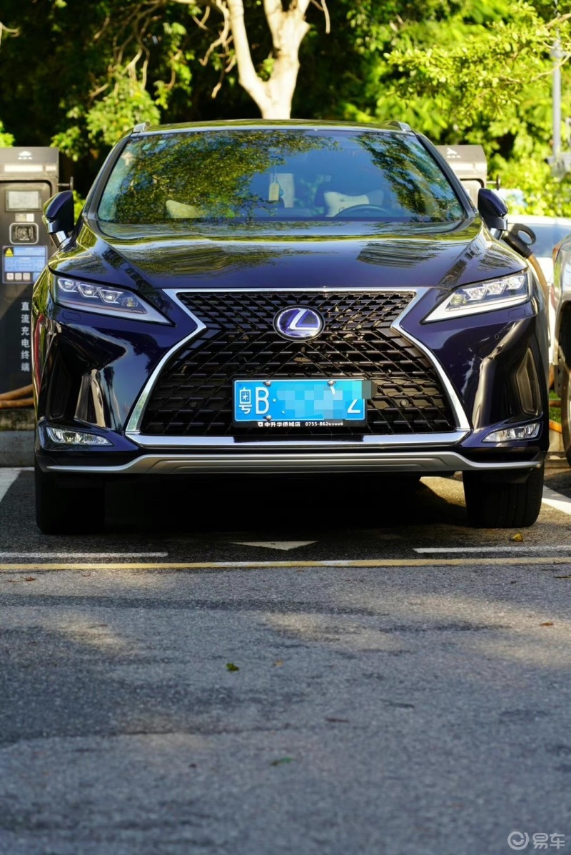 雷克萨斯rx450h在深圳能见度相当高真是450h版本要知道这是台落地超过