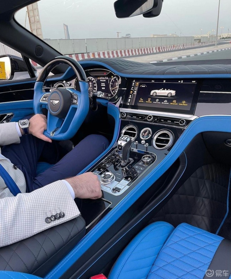 豪车# 说出你最喜欢的内饰