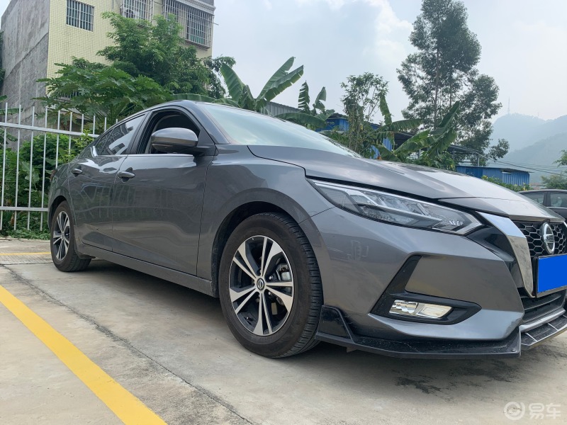 炫酷的钨钢灰轩逸,送给自己工作的周年礼物