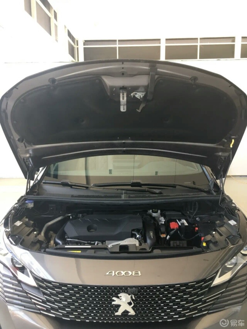 今天特意把标致雪铁龙的车子引擎盖打开40085008508l天逸凡尔赛