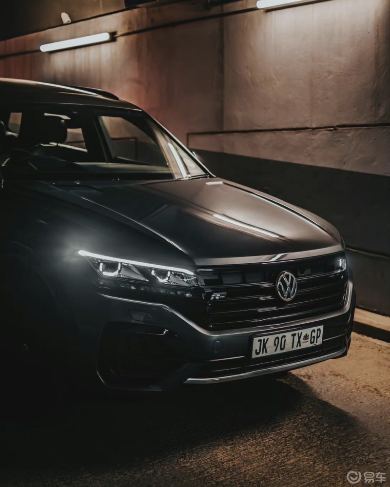 大众途锐rline套件加身后更具动感和质感