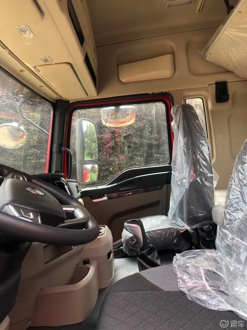 x5000社区01陕汽国六m3000s  460马力燃油牵引车黑猫警长02021-09-27