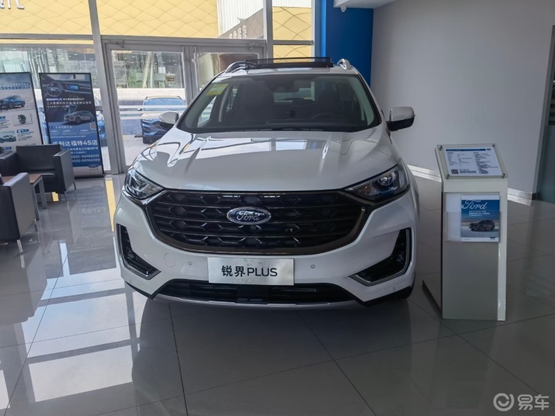 新手福利第三弹福特锐界21款有三个颜色黑白棕黑白色比较常见黑色是素