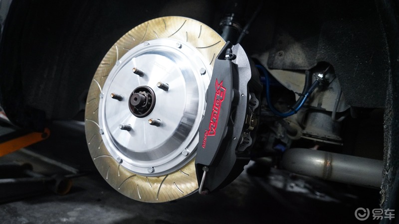 雷克萨斯ls430xf30改装rotora刹车