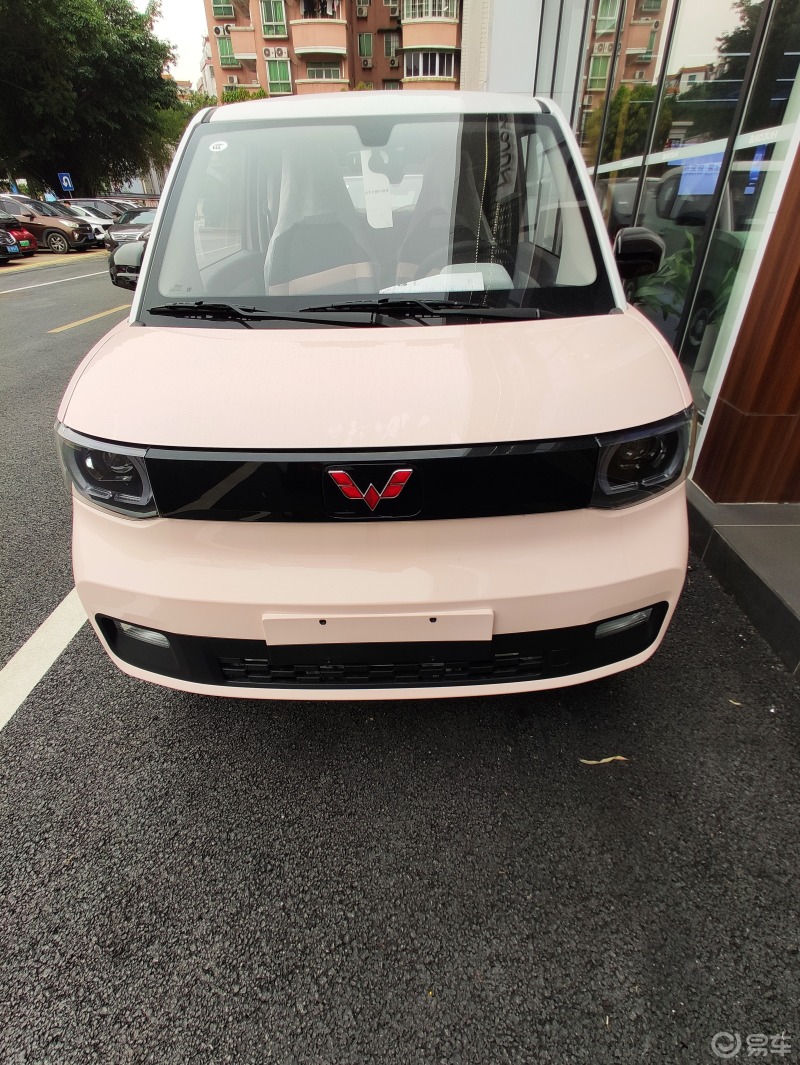 90后小姐姐试驾五菱宏光mini马卡龙有感