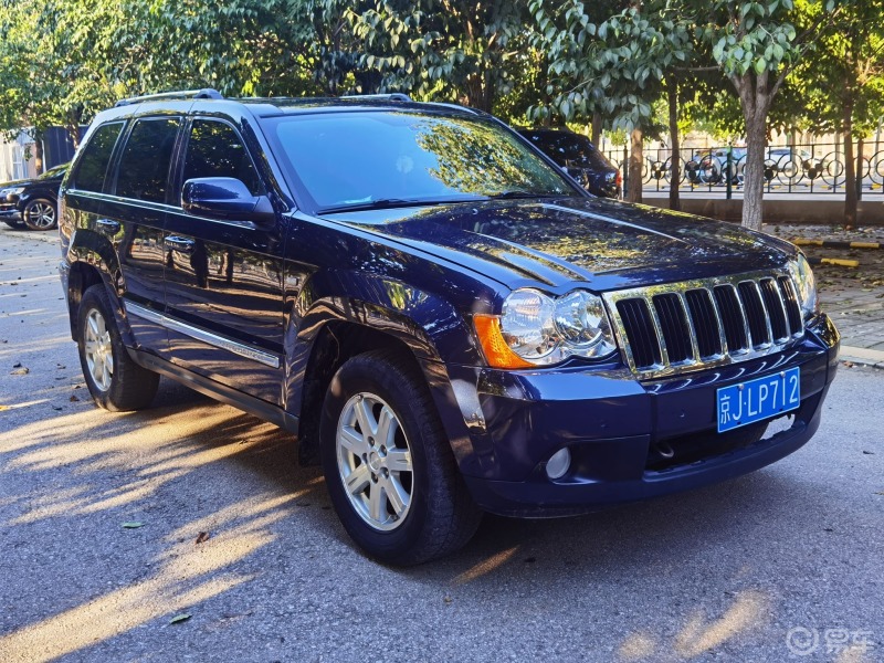 09年大切诺基57v8