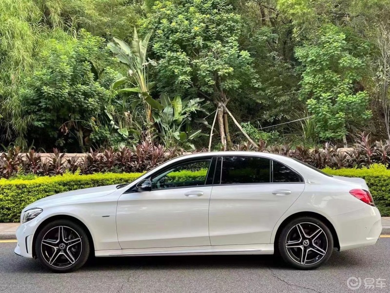 2021年 奔驰c260l  星耀版 本地一手9000公里 柏林音响 全景天窗