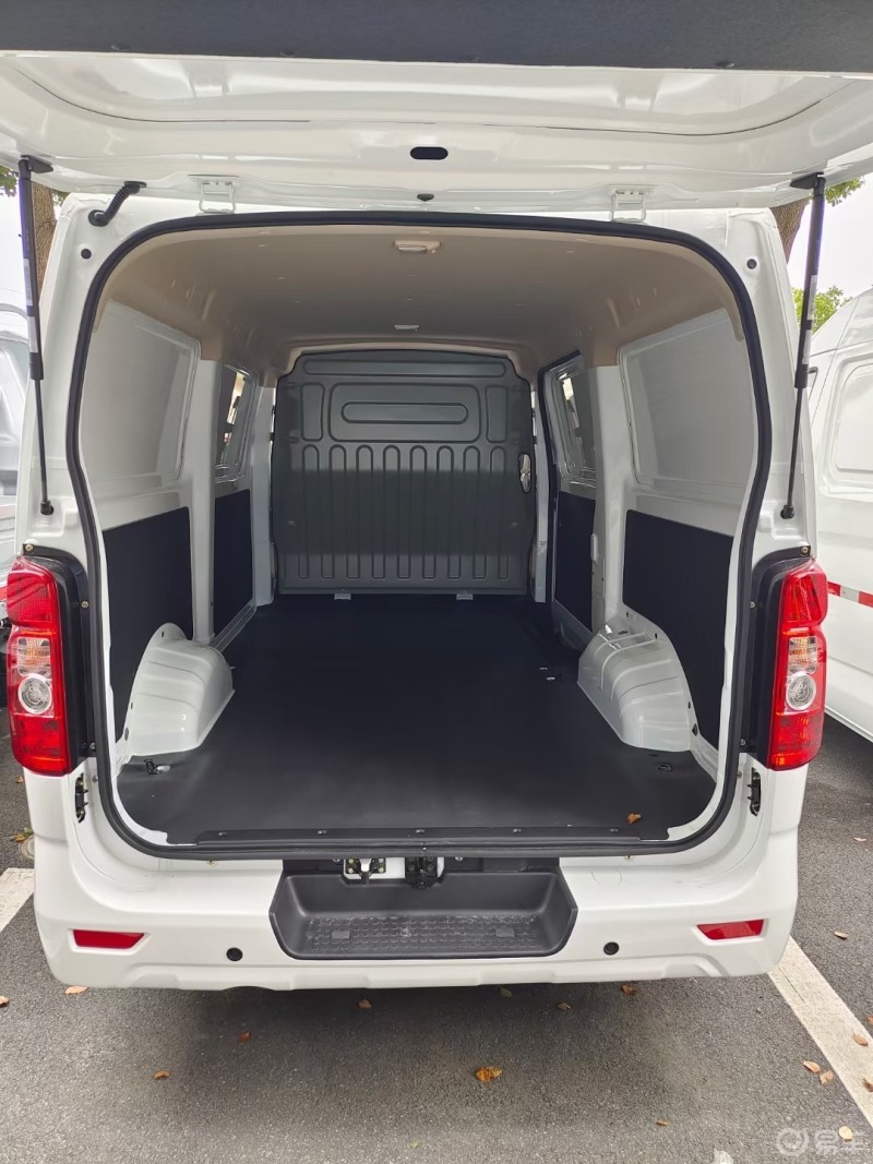 长安睿行m80两座货运版21款对开门掀背门