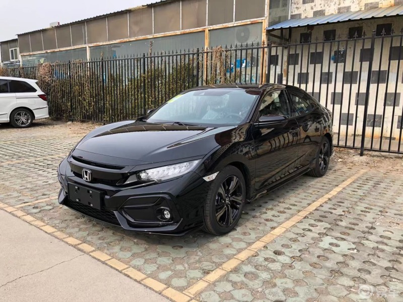 十代思域两厢手动驾控版提车价格半年多前