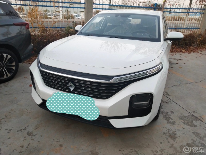 我的宝骏白色rc5