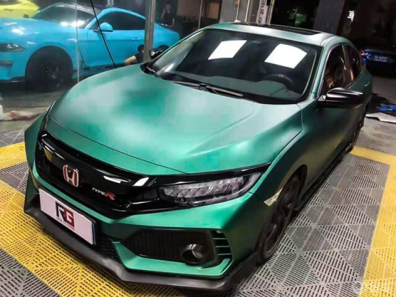 最近想改个颜色但是也不知道改哪个好看我的车里面内