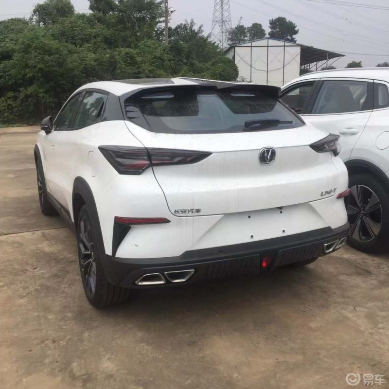 长安汽车白色unit永远的经典