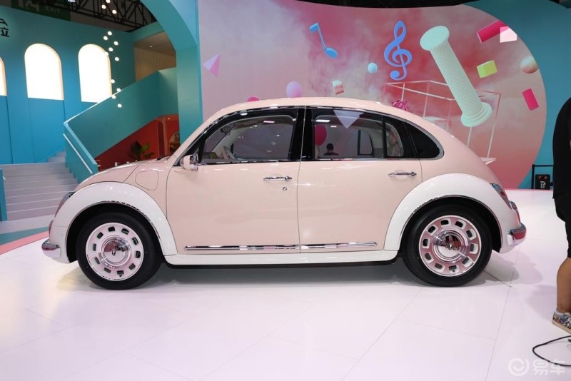 【长城欧拉芭蕾猫,外观很复古可爱】在今年4月份的上海车展上,长城