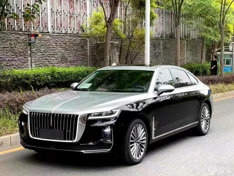 同样是双拼色红旗h9,给人的感觉是怎么样的呢?