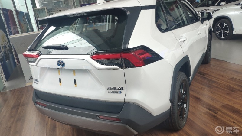 y1s1合资车低配内饰做工是否都粗糙