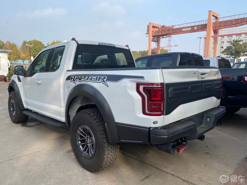 20款福特猛禽一门半版现车国六