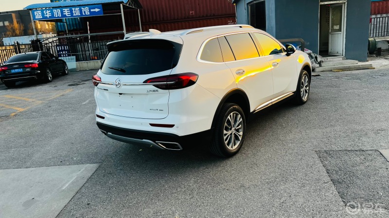 白色昂科威plus确实也是挺漂亮的