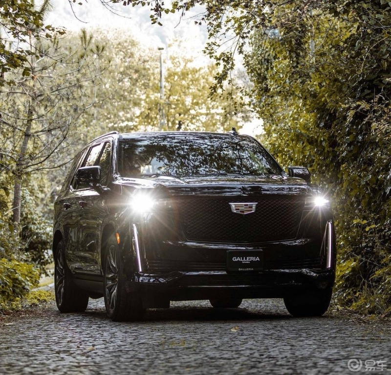 【强大的气场存在感,凯迪拉克凯雷德escalade!