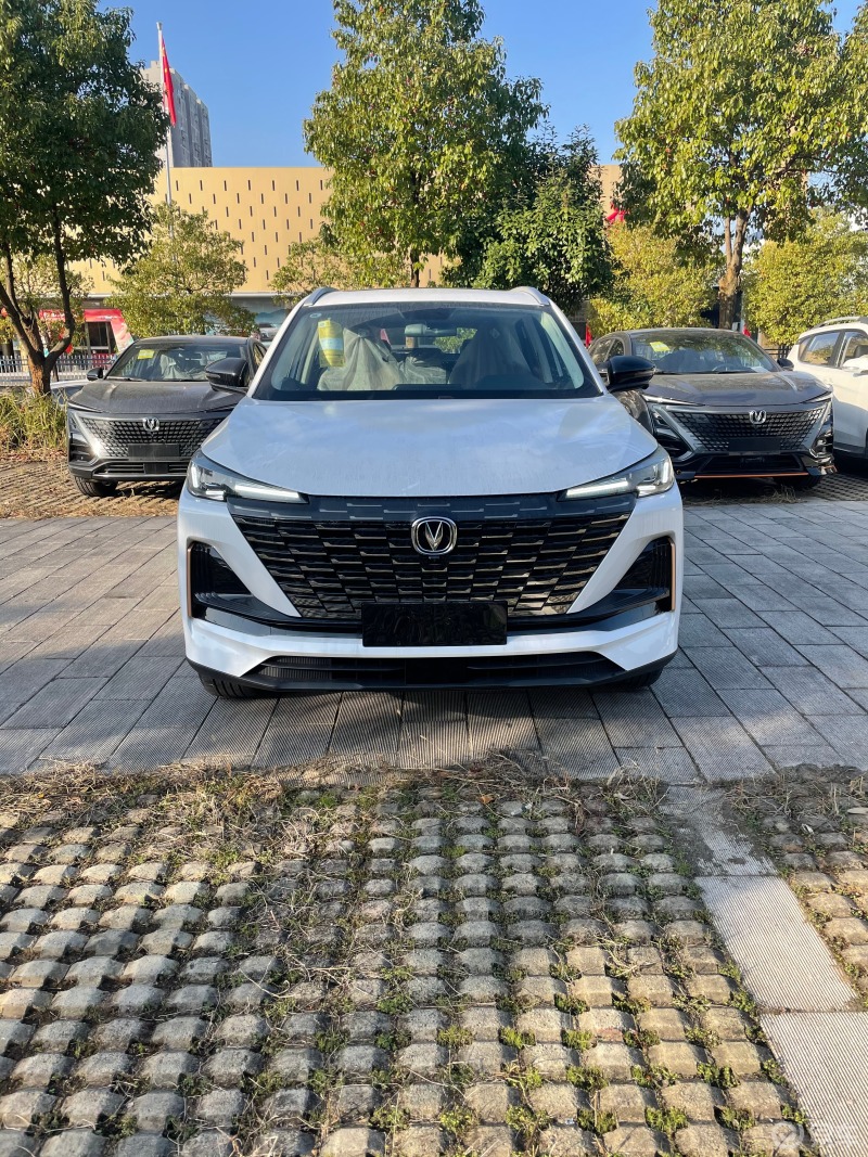 经典白色二代cs55plus今日实车亮相!_长安cs55/cs55plus社区_易车社区