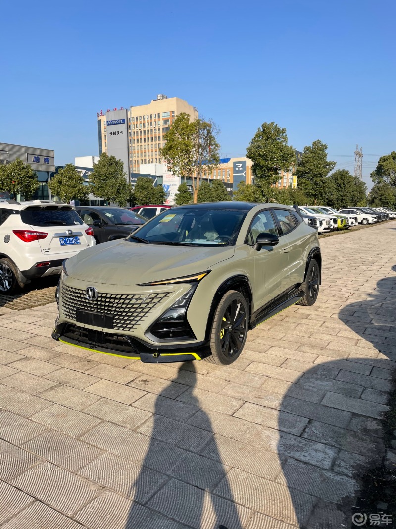 长安unit机甲绿霸气来袭年轻人的热爱