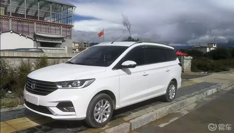 宝骏360有七座版吗?
