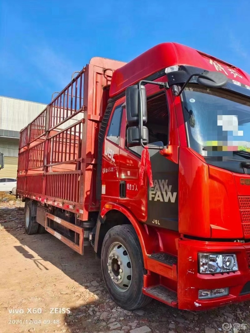 精品解放小j6刚到家国五240马力六缸机带全保险轮胎九成新司机一手车