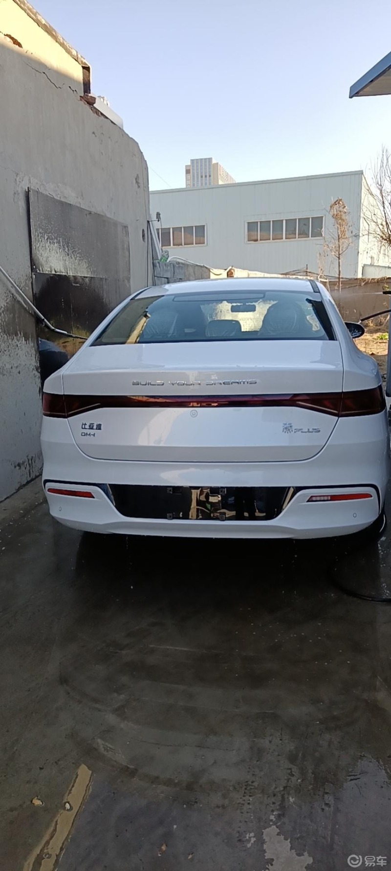 y1s1你们喜欢白色的车子吗