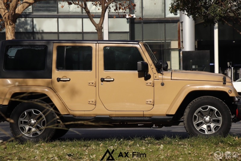 汽车改装# #男人梦想车# 吉普牧马人原厂沙漠黄改色鉴赏,满足你的