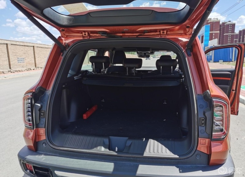 哈弗大狗后备箱确实大