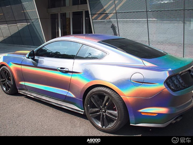 改色膜案例野马agood阿古德汽车贴膜在车身上流动的绚丽彩虹野马