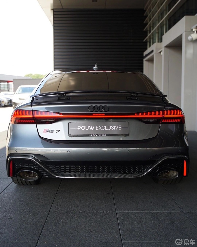 奥迪rs7 sportback全新多边
