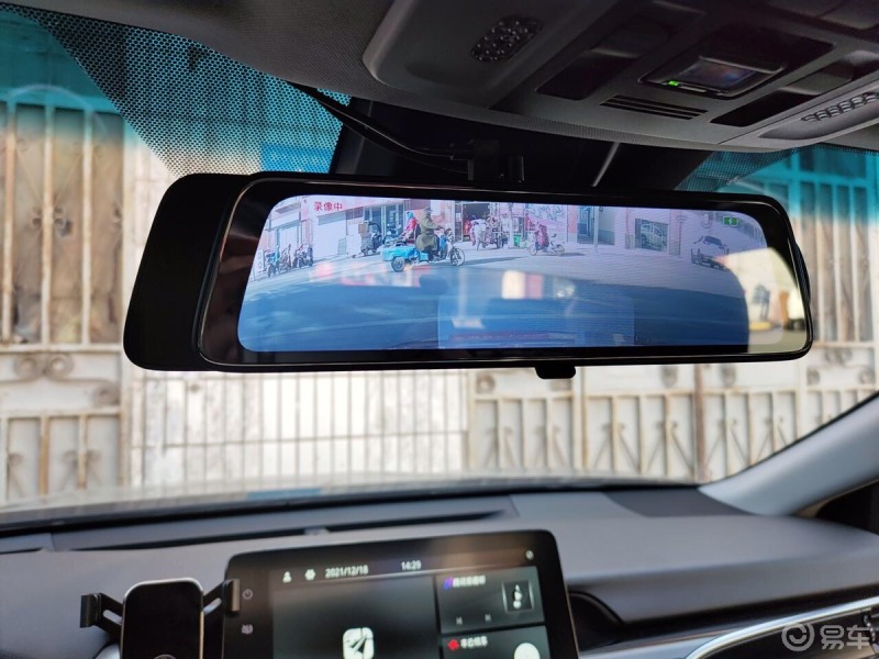 凯美瑞每日打卡钉钉拍e3的前后流媒体行车记录仪包安装540优点清