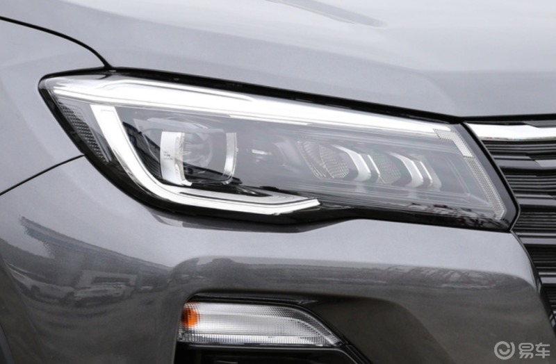 雾灯照明效果好一些还是大灯的照明效果好一些