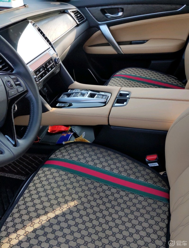 xdm本田urv的内饰颜色,你们喜欢哪一个?9797