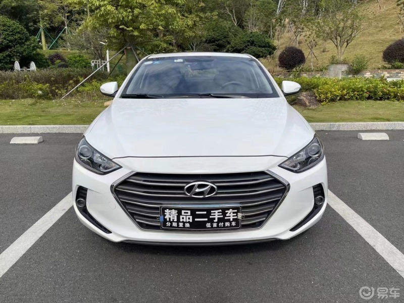 现代 领动2017款,1.6l手自一体,行驶6万公里电动天窗,多功能方向盘