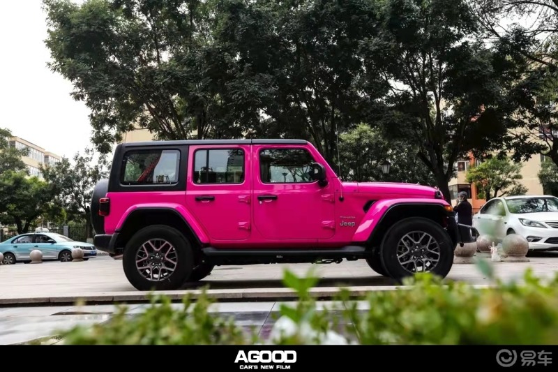 改色膜案例agood阿古德汽车贴膜牧马人玫红色又叫玫瑰红