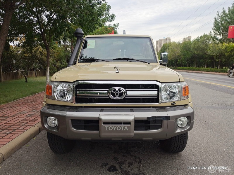 皮卡界的小强丰田lc76