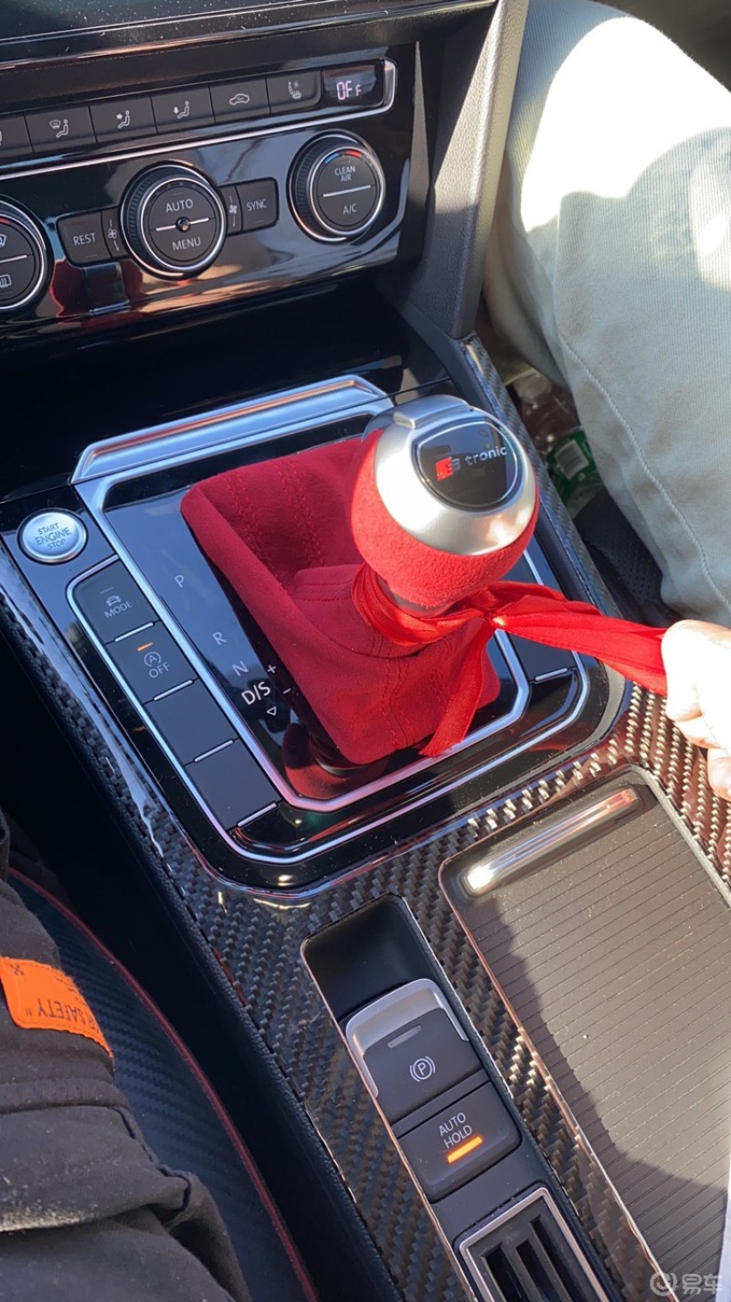 [青岛cc]升级奥迪球形档把,原厂dsg的档把过于老气,选择更换了奥迪的