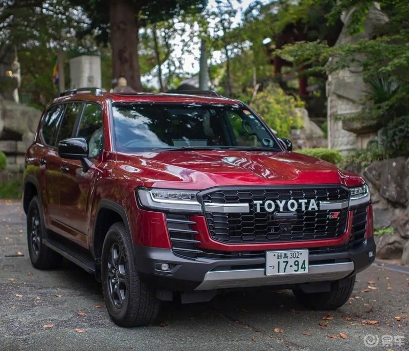 每日打卡#丰田兰德酷路泽lc300 gr运动版硬派越野车里这个颜值极品无