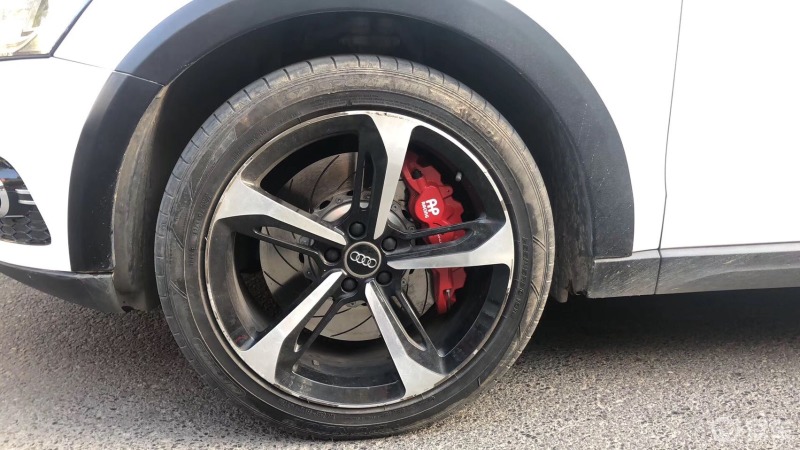 奥迪q5刹车升级前轮ap8520大六活塞刹车套件改装b12绞牙避震