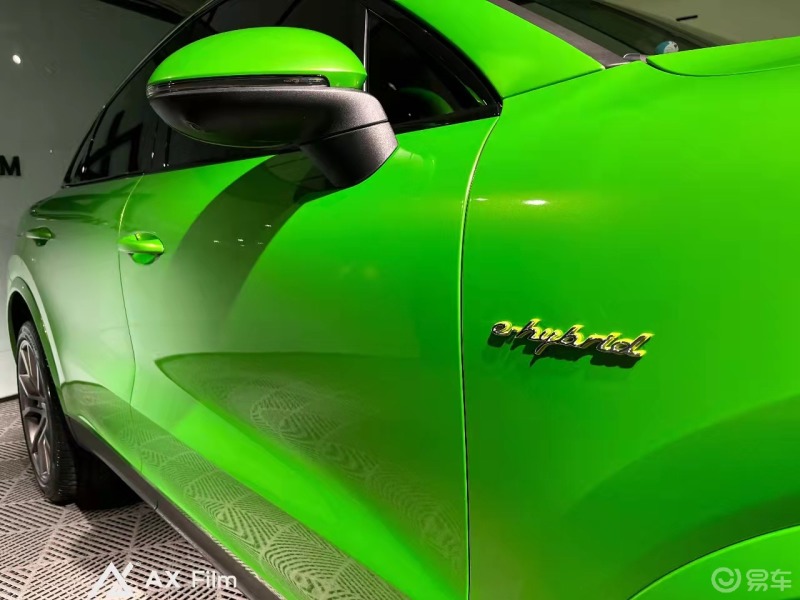 超级哇塞的绿魔保时捷cayenne改色爪哇绿